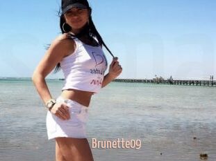 Brunette09
