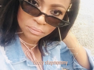 Hooty_stepmommy