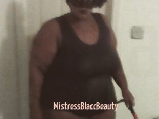 MistressBlaccBeauty